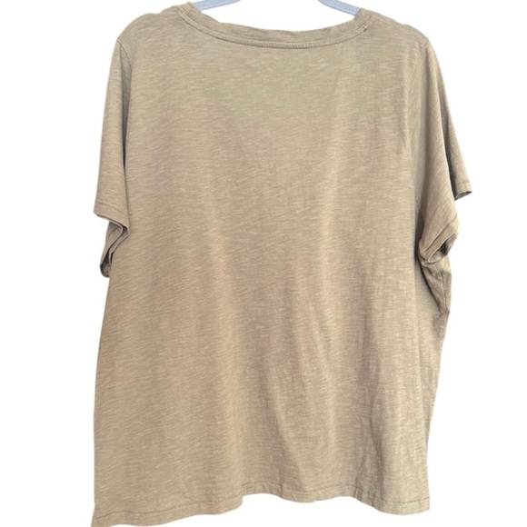 Madewell Women’s Green V-Neck Tee NWOT - Picture 2 of 2